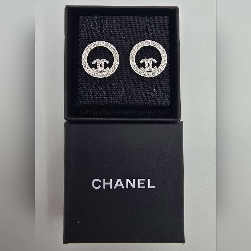 Chanel 2020 Crystal CC Round Earrings